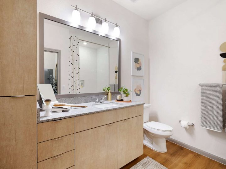 1x1 Bathroom