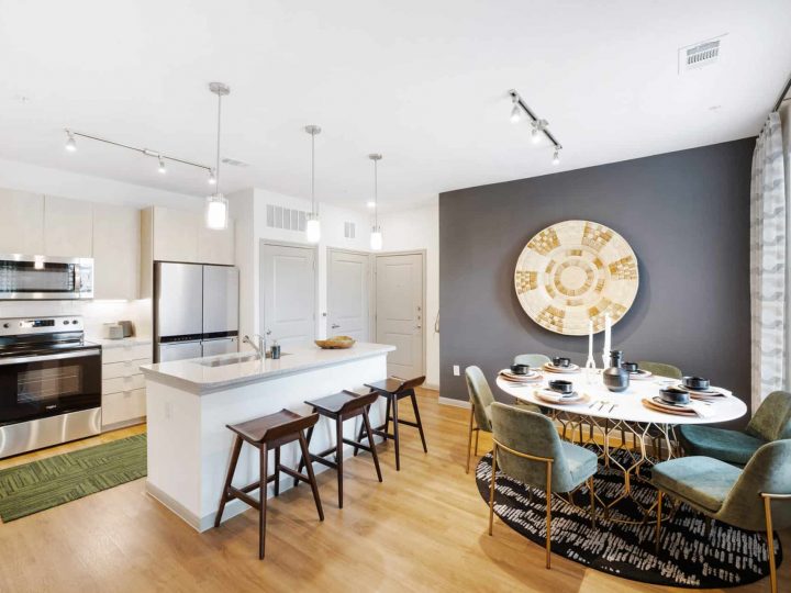 1x1 Kitchen-Dining