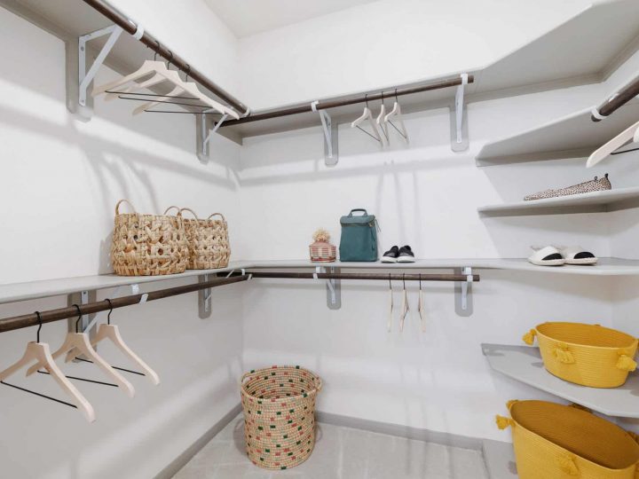 2x2 Primary Closet