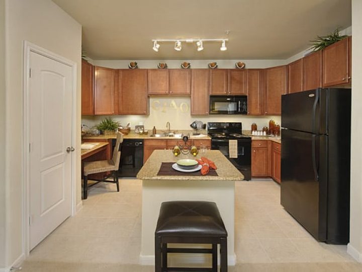 Fein Communities - Amalfi - 1B kitchen