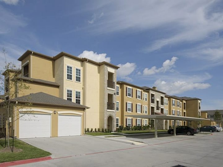 Fein Communities - Amalfi - Garages 2