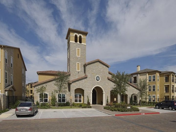 Fein Communities - Amalfi - Leasing 1