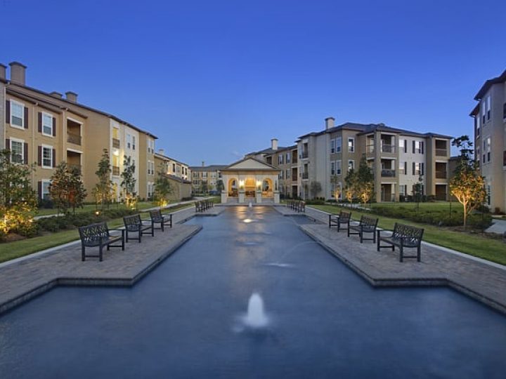 Fein Communities - Amalfi - Pond 1