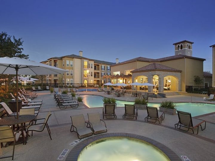 Fein Communities - Amalfi - Pool 3