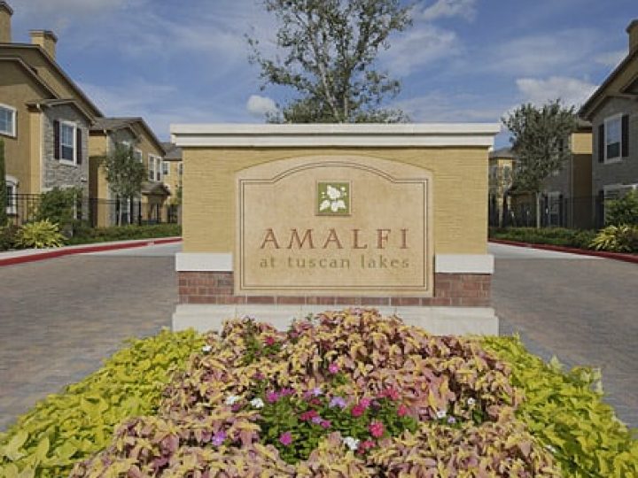 Fein Communities - Amalfi - Sign