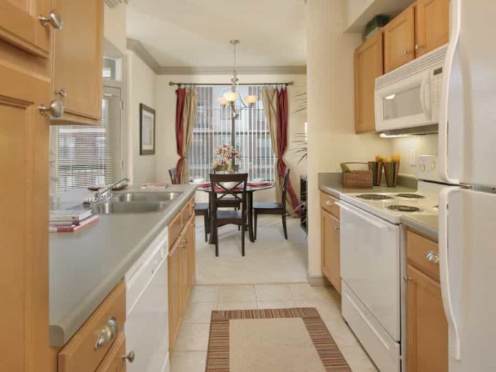 Fein Communities - The MacGregor - 1B kitchen