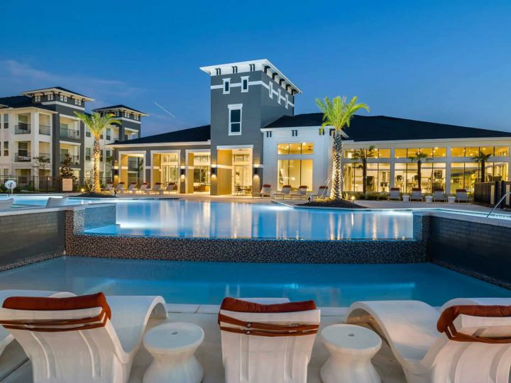 WCC Project - Canopy 33