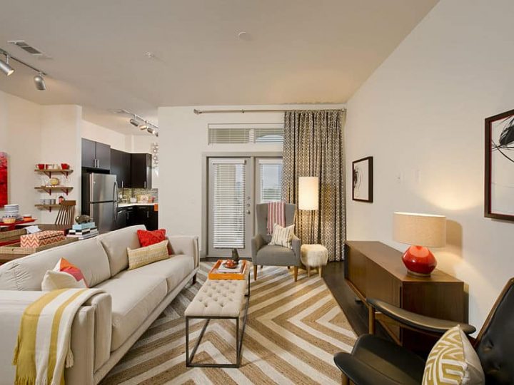 Fein Property - Aria 1B living 1