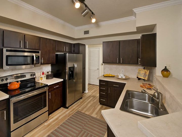 Fein Property - Carlton - 2B kitchen