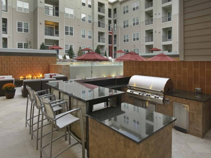 Fein Property - Miramont - Grill 1