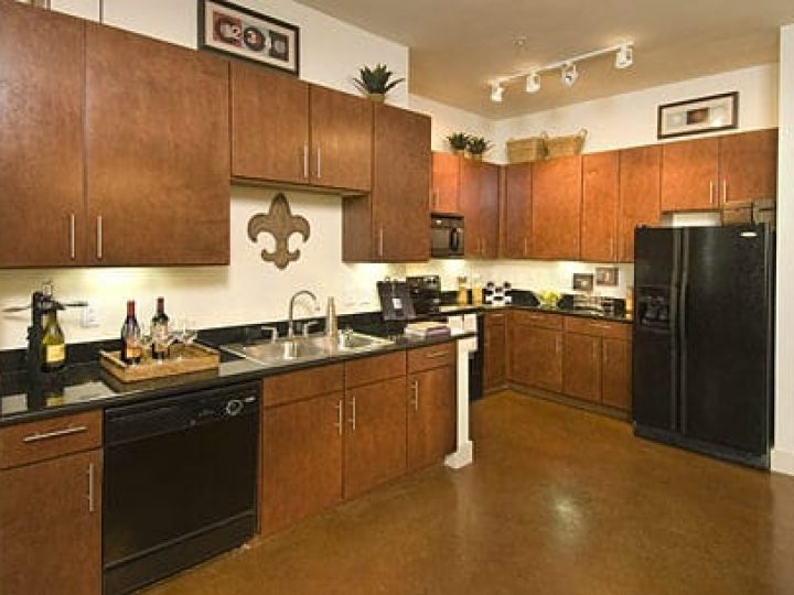 Fein Property - Sawyer Heights - 2B kitchen