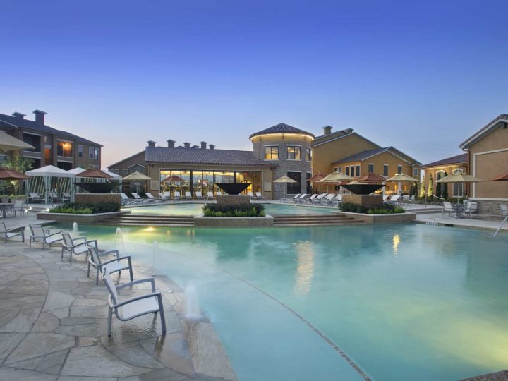 Fein Property - Verona - Pool 1