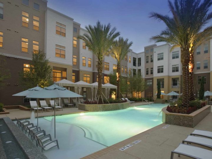 Fein Property - Voyager - Pool 1